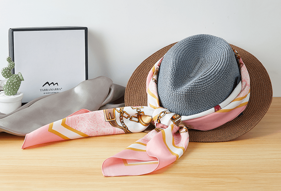 Four different ways to style a scarf