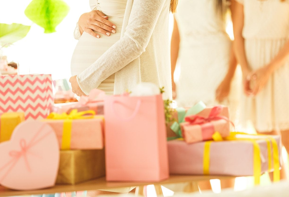 5 unique baby shower gift ideas to surprise the mum-to-be